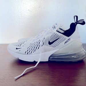 Nike Women Nike Air Max 270